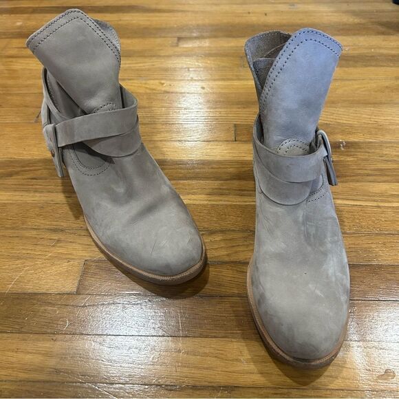 Revolve UGG Elora Leather Buckle Ankle Boot in Sahara - Picture 6 of 10